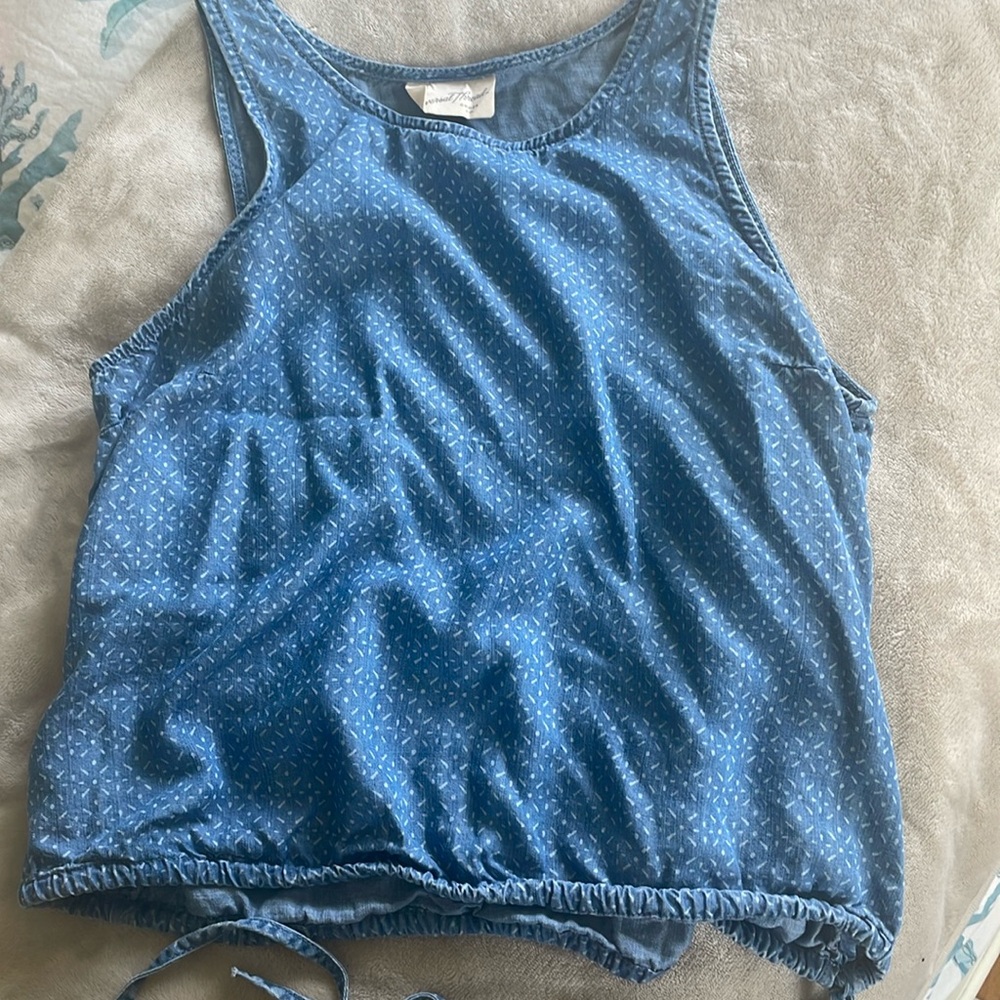 Easy chambray tank. Drawstring tie at hem. Medium